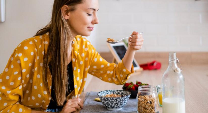 Ilyen hatással van a késői reggeli az anyagcserére