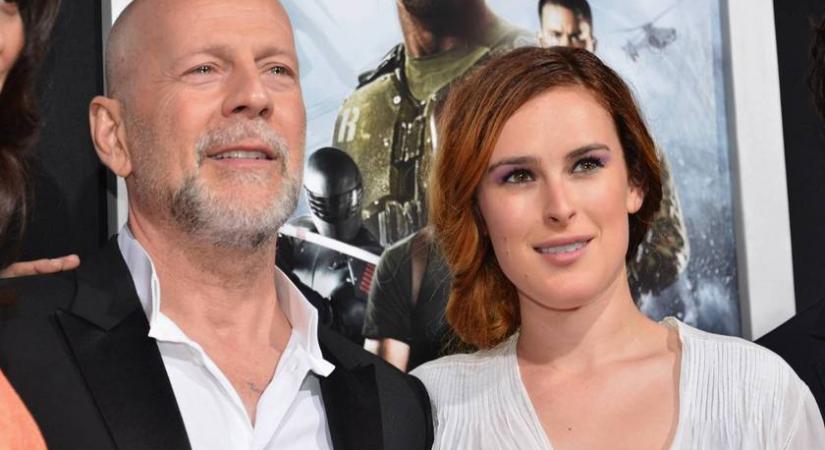 Bruce Willis 3 éves unokája szőke angyalka: Louetta és édesanyja összeöltöztek