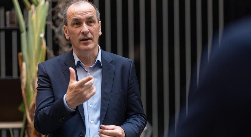 Itt van, mit tervez a Tisza-kormány leendő egészségügyi minisztere az életmentő gyógyszerekkel