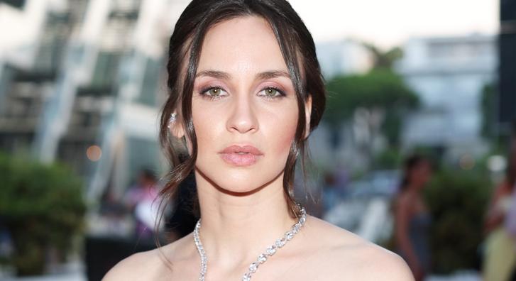 Ilyen fotót még biztosan nem látott Törőcsik Franciskáról, otthoni köntösben csípték el az Astorián