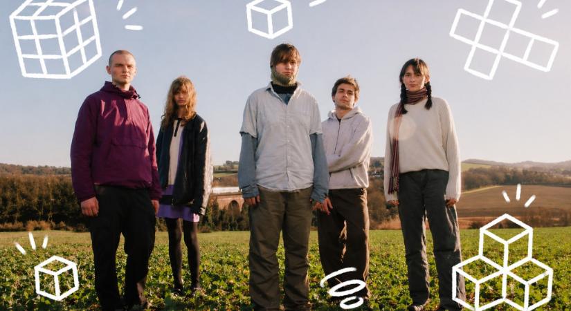 A Rubik-kocka most egy londoni zenekar kezében bukkant fel