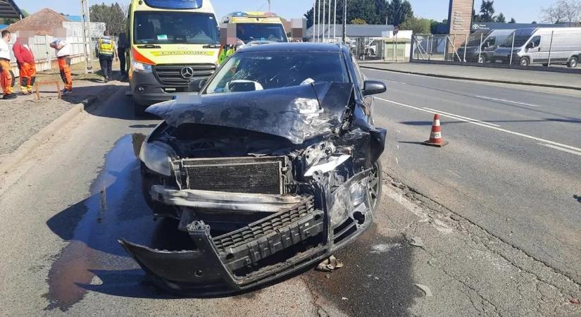 A nyíregyházi balesetben öten sérültek meg, gyerekeket vittek kórházba