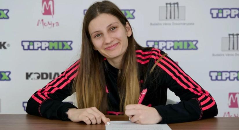 Nem sokat hezitált az esztergomi igazolás