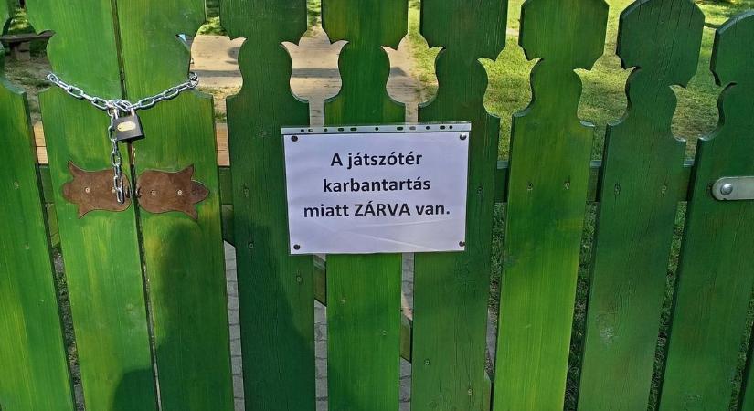 Lakat került a játszótérre, de jó oka van: különleges meglepetés készül a gyerekeknek