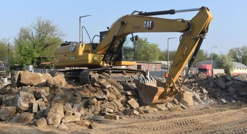 Hatalmas fejlesztés indul Nyíregyházán: megváltozik a stadion környéke, jön a parkolási kánaán (fotókkal)