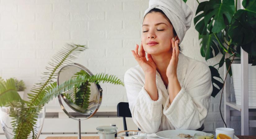 Így készítsd fel a bőröd a melegebb tavaszi napokra – mutatjuk a tökéletes kombinációt