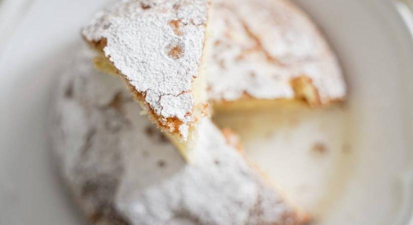 Habkönnyű joghurtus sütemény 5 perc alatt: egyszerűen készül, szinte olvad a szádban