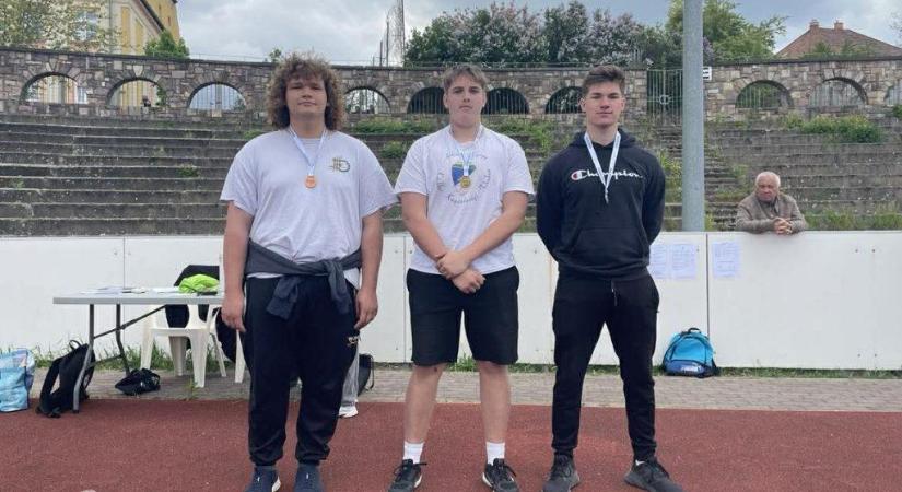 Öt fénylő érem a Diákolimpiáról