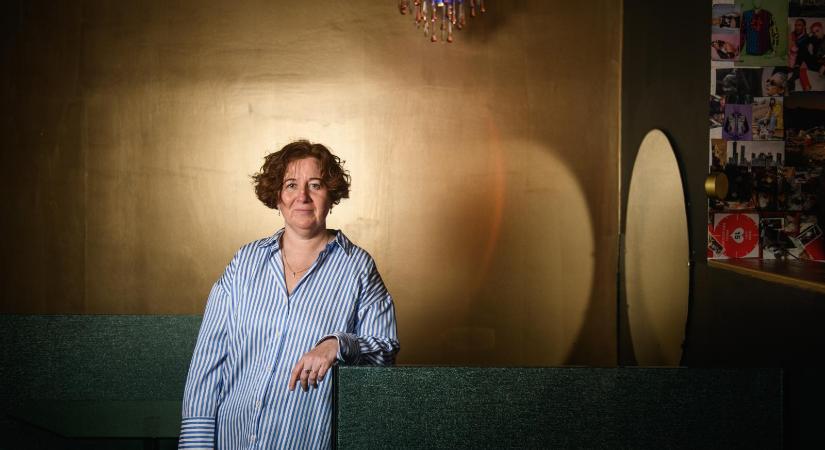 Kilépés az áldozati szerepből – Berkesi Zsuzsával az Itt halnod kell című regényről