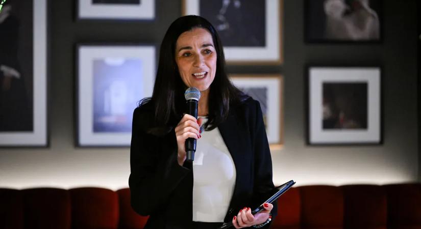 Bemutatjuk Magyar Péter helyettesét, a nemzetközi baloldal által bejáratott Orbán Anitát