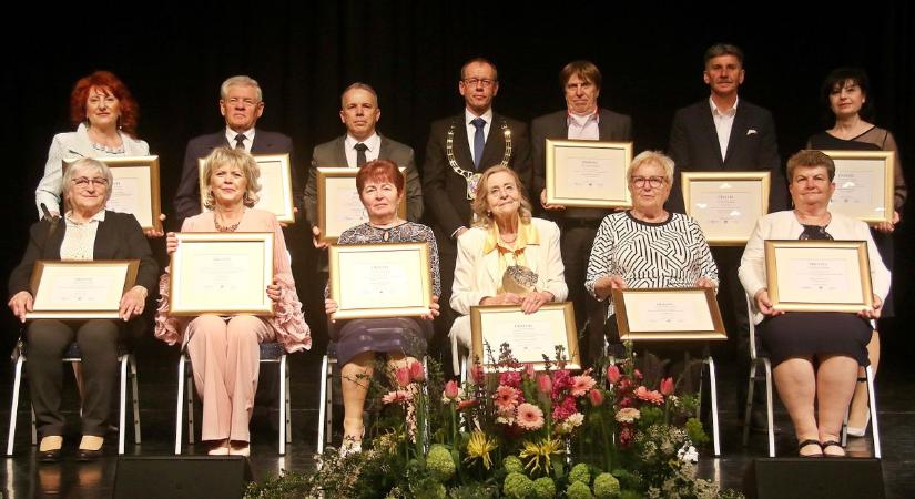 Kitüntetések a Város Napján: három díszpolgári címet és három pro urbe díjat adtak át (galéria)