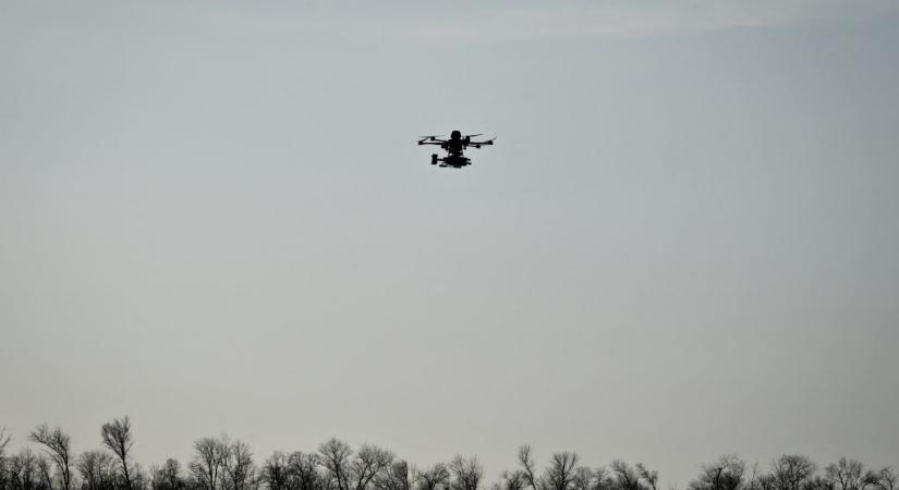 Többszáz embert evakuáltak Romániában becsapódott orosz dróntörmelékek miatt