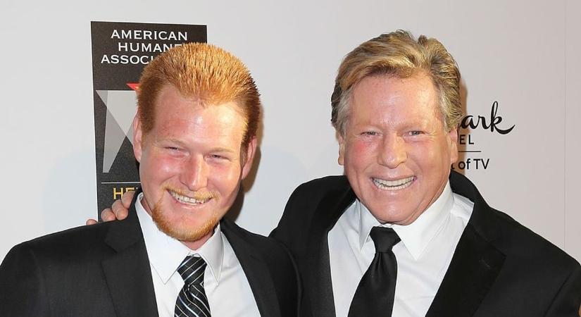 Emberölési kísérlet és pszichiátria – Ryan O'Neal és Farrah Fawcett fiára rá sem ismerni (videó)