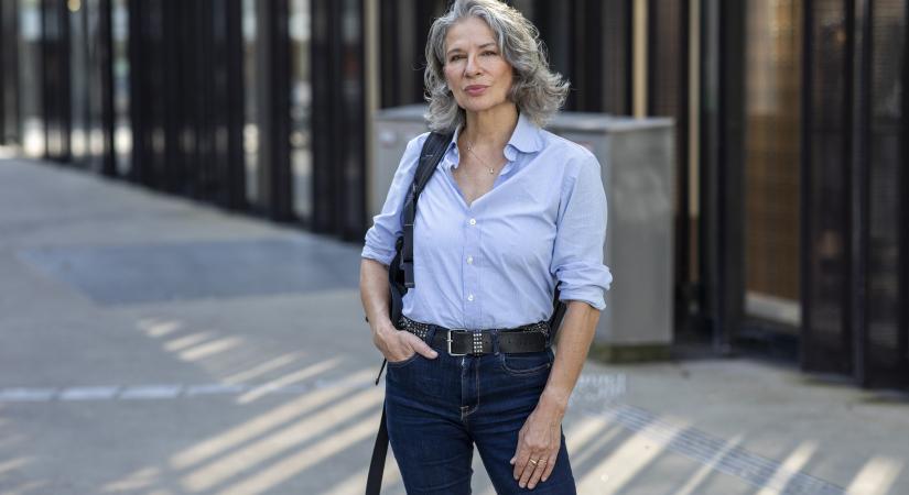 Ezt a 7 hibát követjük el 50 felett a leggyakrabban a farmer viselésekor