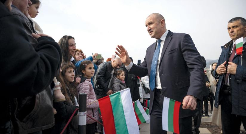 Valami árad Bulgáriában is