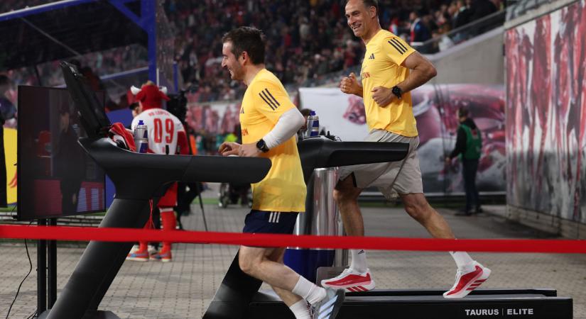 Gulácsiék főnöke lefutotta a focistáit a Bundesliga-meccsen
