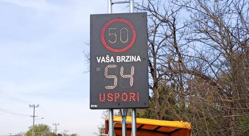 Két helyen is állandó jelleggel mérik a sebességet Topolyán