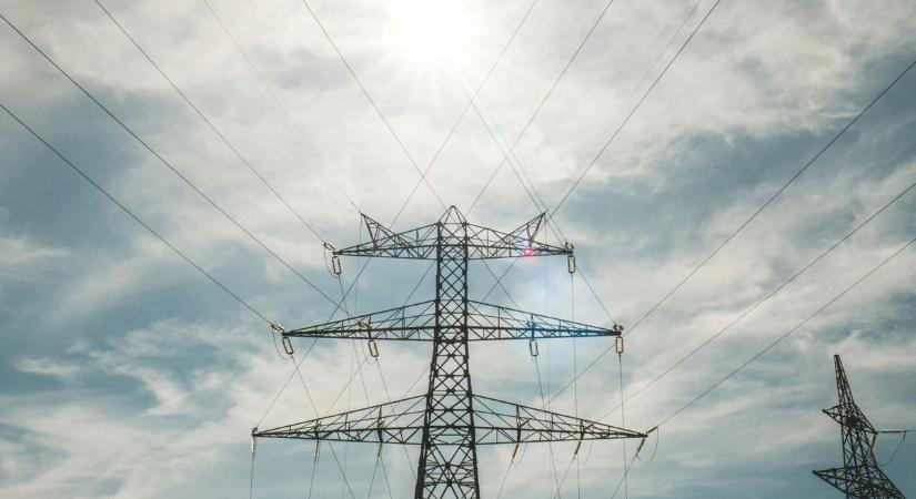 Utolsó erejükkel egymást ölelték a halálos áramütés után egy ikerpár