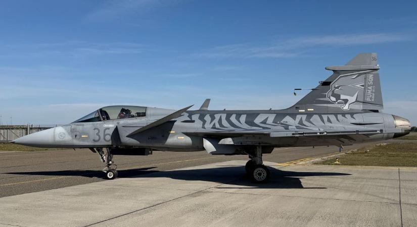 Felszállt öt magyar vadászgép: ettől még a NATO-ban is csak csettinteni tudnak (VIDEÓ)