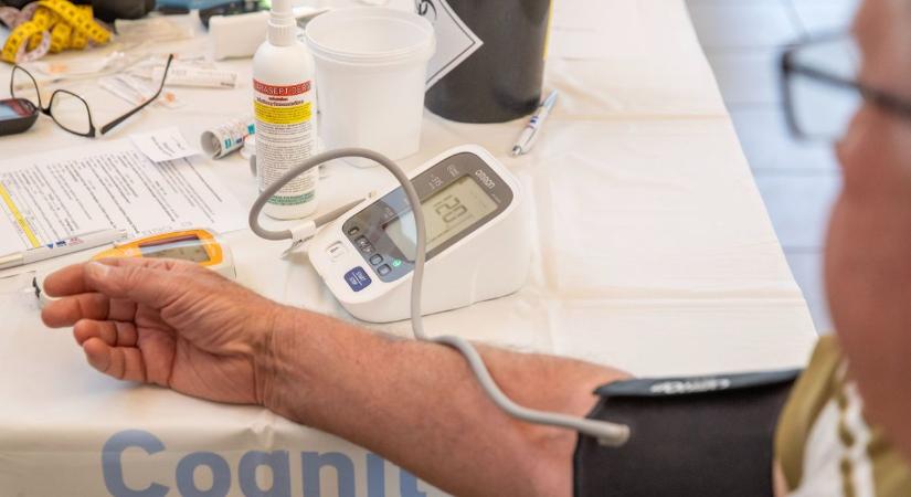 Ingyenes vizsgálatok tömege: ezért álltak sorba ennyien a hétvégén (galéria)