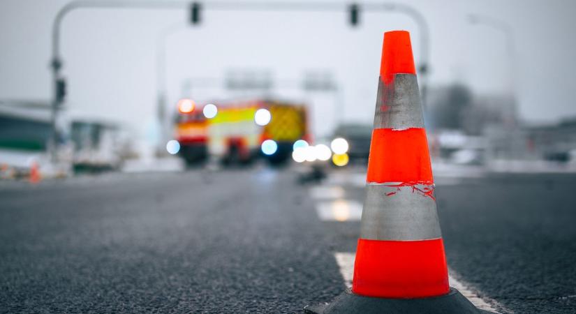 Durva baleset történt az M0-ás autópályán, azonnal riasztani kellett több egységet is