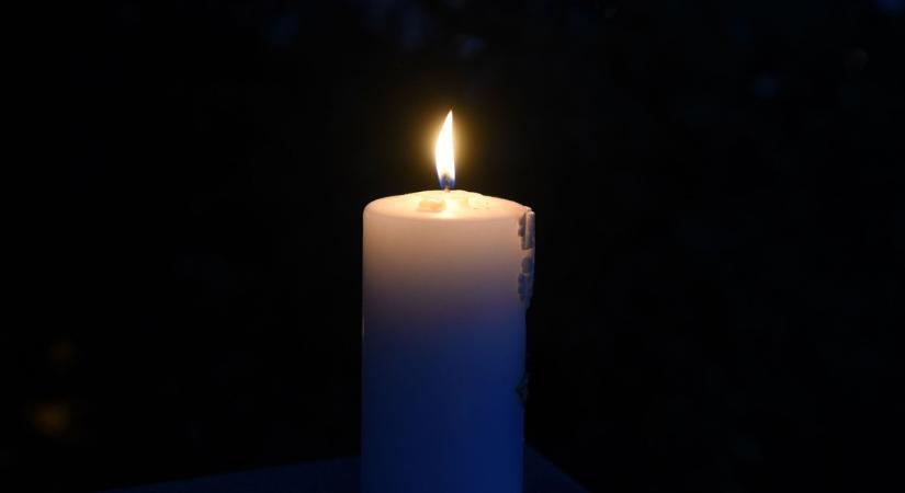 Családja elcsukló hangon közölte a nyilvánossággal: Örök álomra hunyta szemét az Oscar-díjas filmes