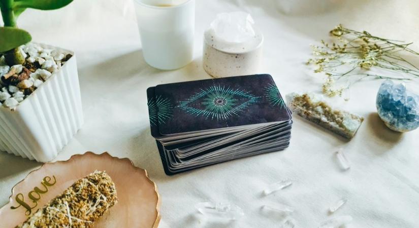 Ennek a 3 csillagjegynek semmi jót nem ígér a Tarot