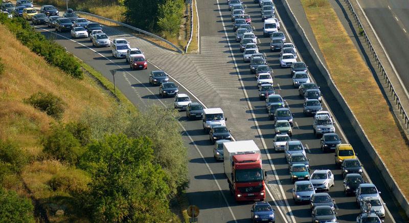 600 ezer autós még adós maradt