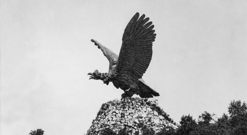 Hova lett a Turul lépcsője? Réztolvajok miatt változott meg örökre a tatabányai óriás sorsa