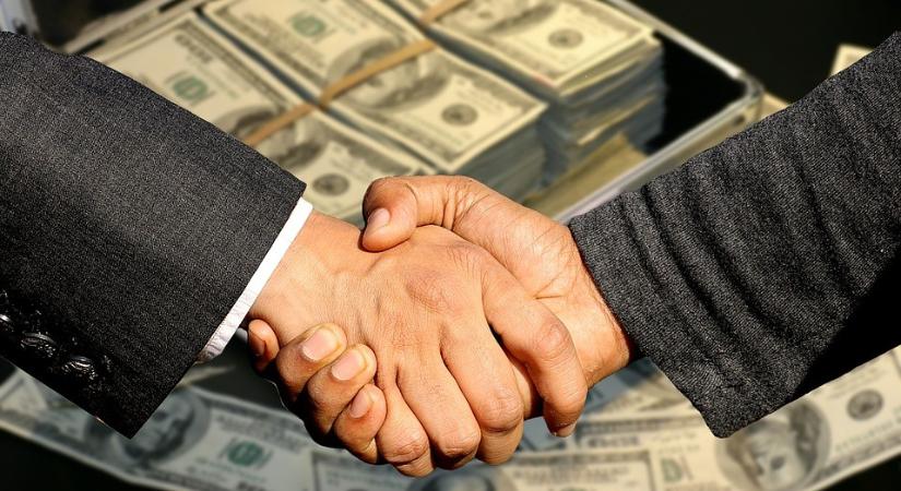 Még egy évig nem kell elkezdenie törleszteni a kétmilliárd dolláros arab hitelt Szerbiának