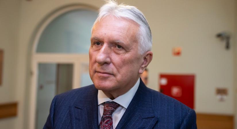 Bige László, a magyar műtrágyakirály keményen beleszállt a hirtelen tiszássá váló milliárdosokba