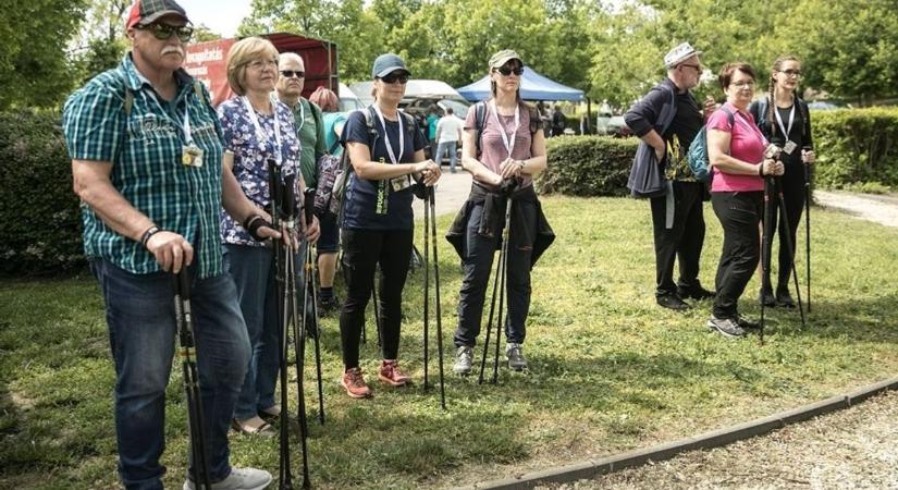 Ismét almavirág fesztivál Rácalmáson Rúzsa Magdi koncerttel