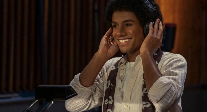 Hiába a botrányok, megállíthatatlan a Michael Jackson-film