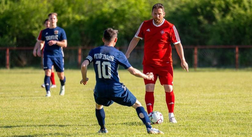 A Petőfibánya győzelmének Liverpoolban is tapsoltak