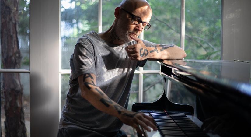 Moby jótékony turnéval érkezik Magyarországra
