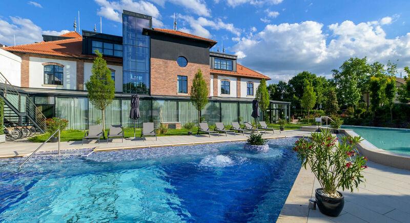 Bordűr Wellness Hotel**** Superior & Szőnyegmúzeum, Békésszentandrás