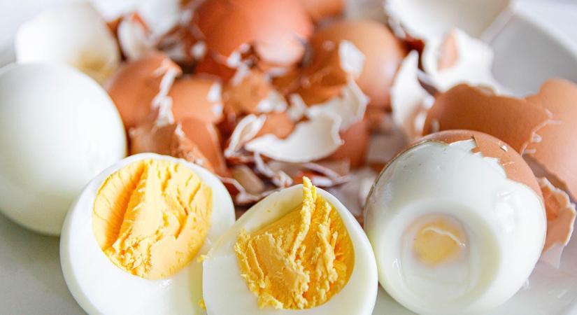 Gondoltad volna? Csupán egy egyszerű hozzávalóra van szükség, és a tojáspucolás soha többé nem jelent majd problémát