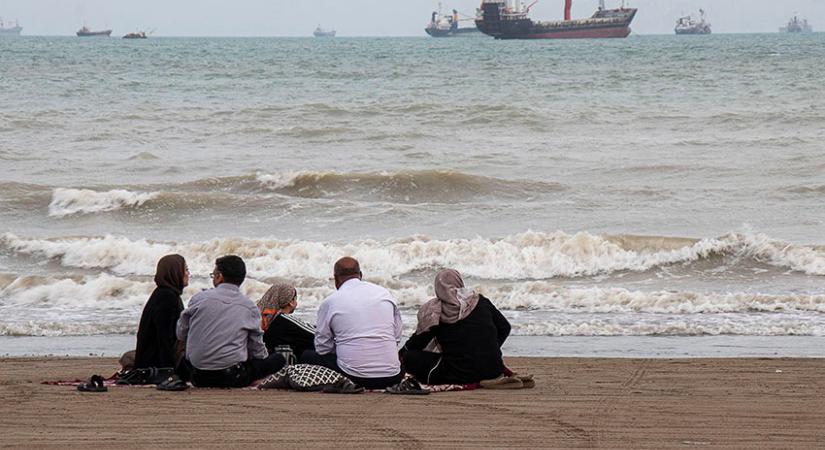 Messzire nyúlik Hormuz árnyéka