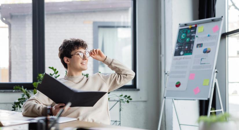 Nem a béremelés a legerősebb fegyver: így tarthatnák meg a cégek a legjobbakat