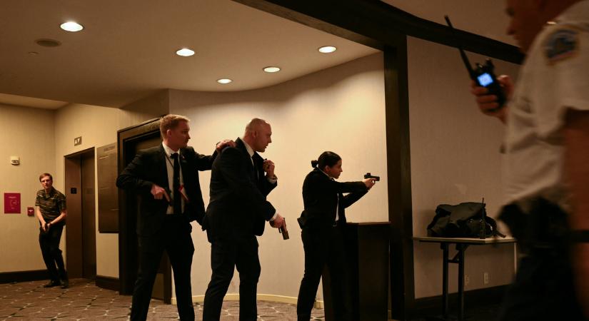 Egy 31 éves tanár kezdett ámokfutásba a Fehér Házi Tudósítók Vacsoráján