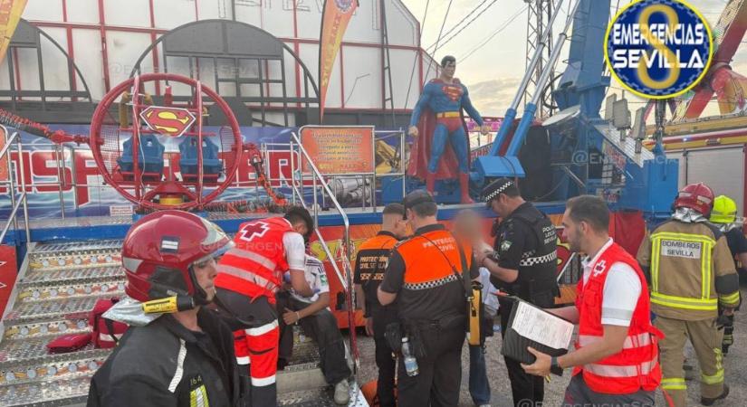 Videó: 90 méteres magasságból zuhant a föld felé a spanyol vidámparki katapult kabinja