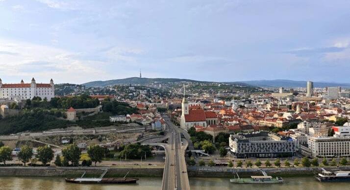 Figyelmeztetést kapott Szlovákia – Leminősítette az országot az S&P