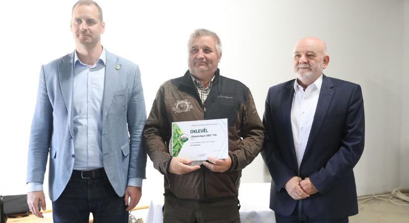 Szántóföldi sikerek: díjazták a legjobb búza- és szójatermelőket Vasban