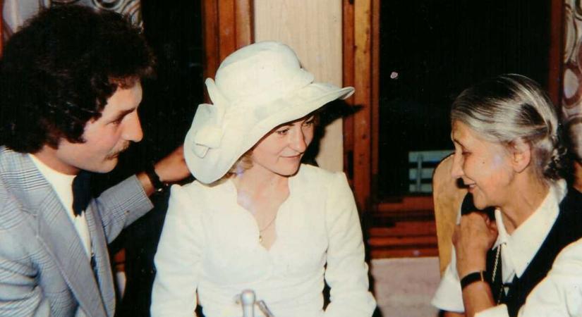 Előkerültek a régi családi kincsek: esküvők, szerelmek, boldog nyarak