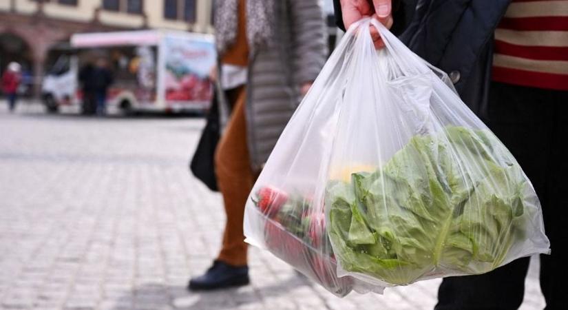 Ázsiában már a műanyag is hiánycikké vált az iráni háború miatt, keresik a zöldmegoldásokat