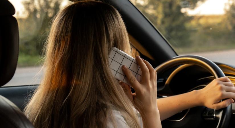 Ha ezt látod a kocsidon, rögtön fordulj a rendőrséghez