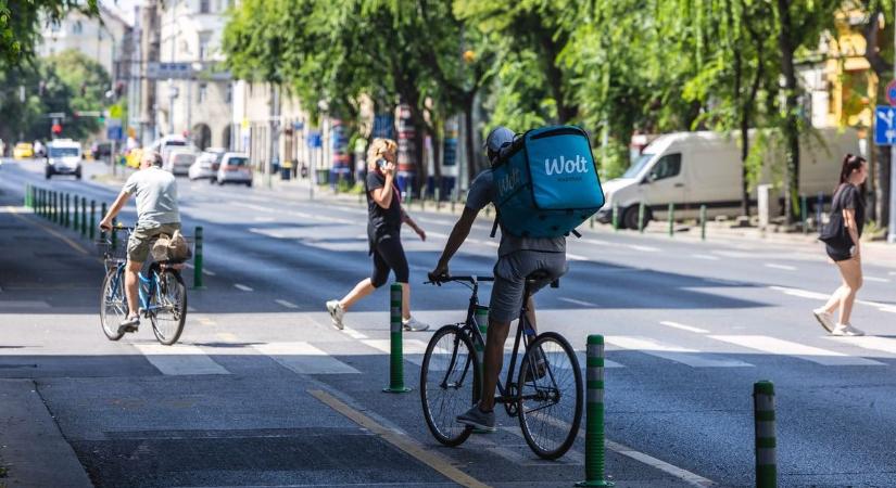 Sztrájkolnak az ételfutárok – megszűnik a kiszállítás?