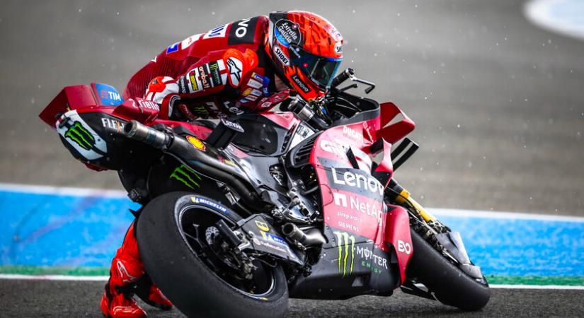 Márquez elesett, kiállt a boxba... és nyert! - MotoGP – Jerez