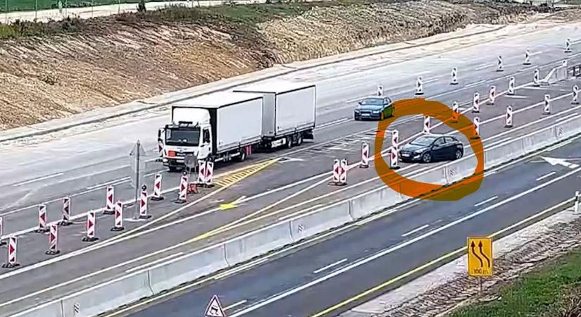 Megáll az ész az M1-esen: veszélyes manőver a terelésnél
