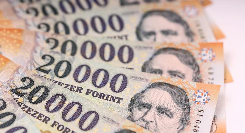 Magyar Péter szerint számos NER-es vállalkozó próbálja külföldre menekíteni a pénzét